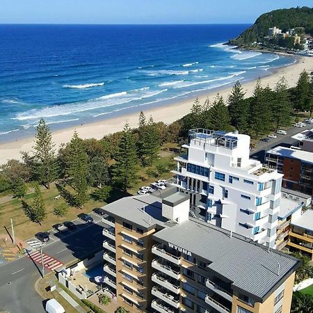 Wyuna Beachfront Holiday Apartments Голд-Кост Екстер'єр фото