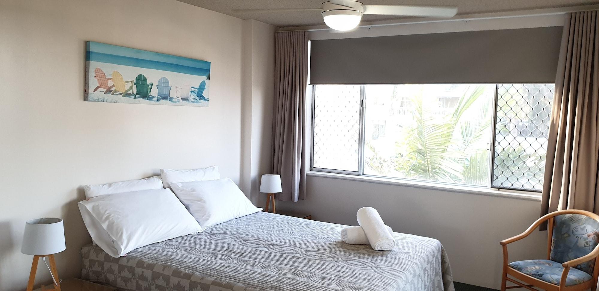 Wyuna Beachfront Holiday Apartments Голд-Кост Екстер'єр фото